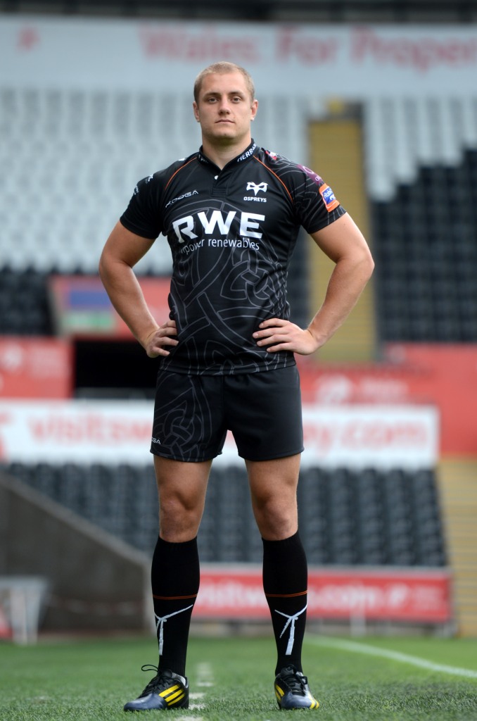 ellesmere-college-james-king-ospreys-wales-international