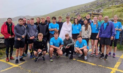 Snowdon_Both_teams_at_the_car_park_web